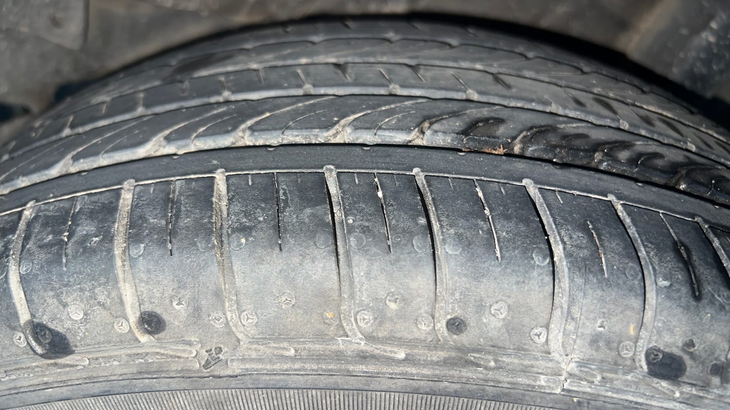 Used 2023 Honda WR-V SV MT Petrol Petrol Manual tyres LEFT REAR TYRE TREAD VIEW