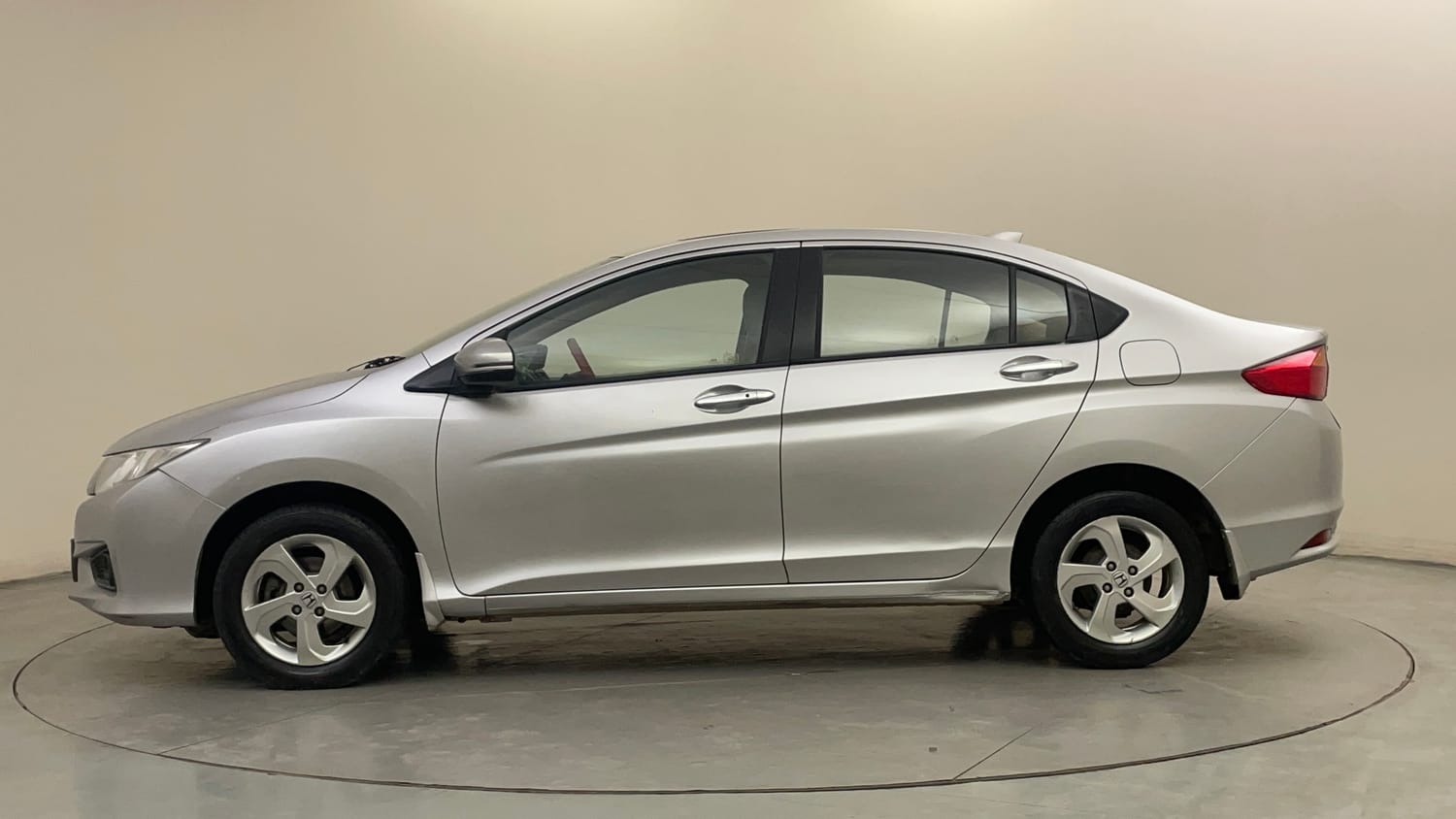 Used 2014 Honda City VX Diesel Diesel Manual exterior LEFT SIDE VIEW