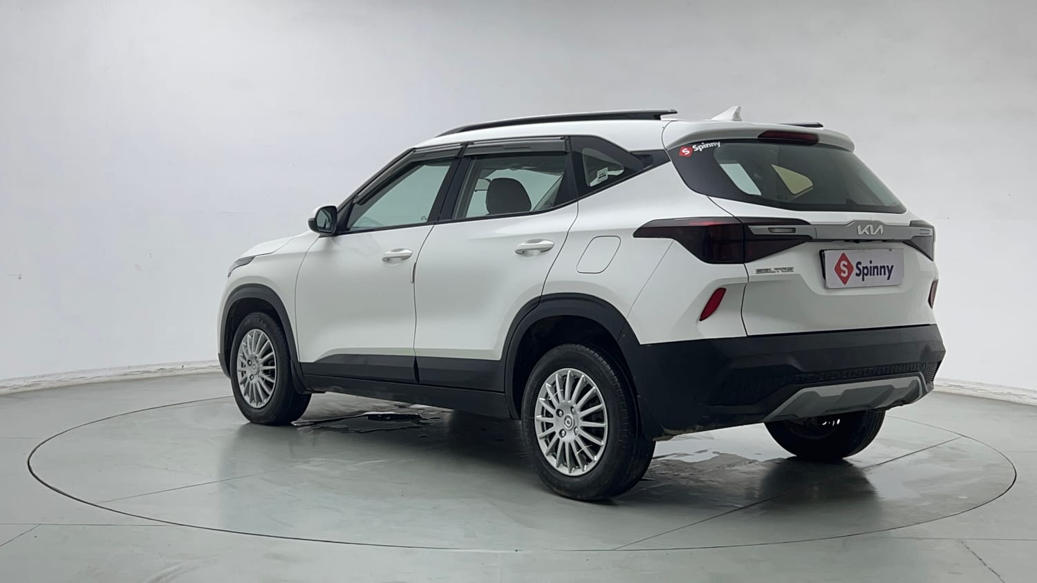 Used 2022 Kia Seltos HTK 1.5 Diesel Diesel Manual exterior LEFT REAR CORNER VIEW