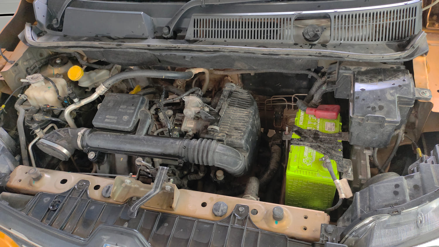 Used 2022 Renault Triber RXZ EASY-R AMT Petrol Automatic engine ENGINE LEFT SIDE VIEW