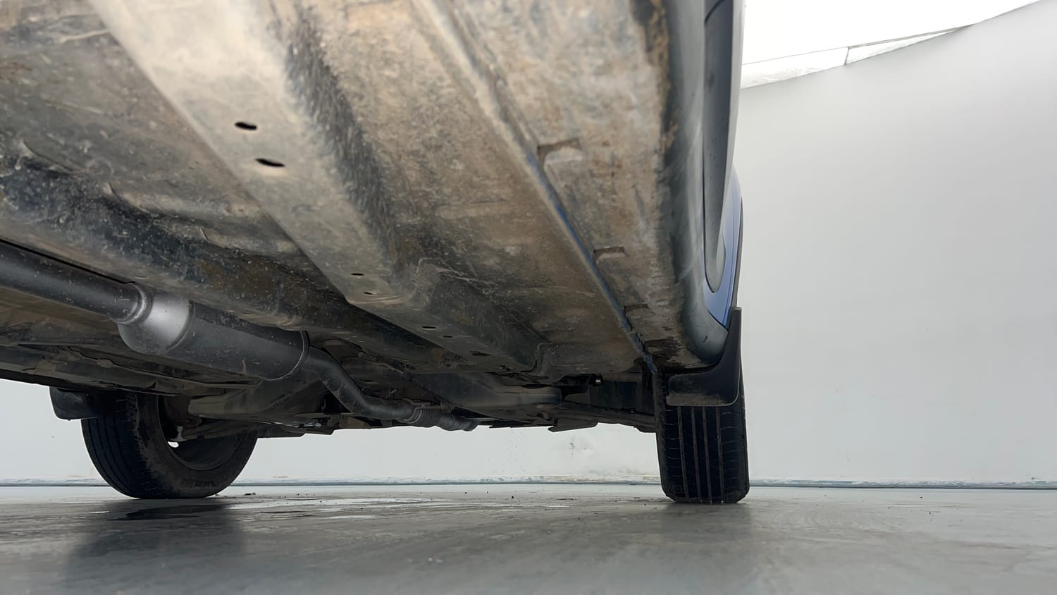 Used 2020 Tata Nexon XM (S) Petrol Manual extra REAR RIGHT UNDERBODY VIEW
