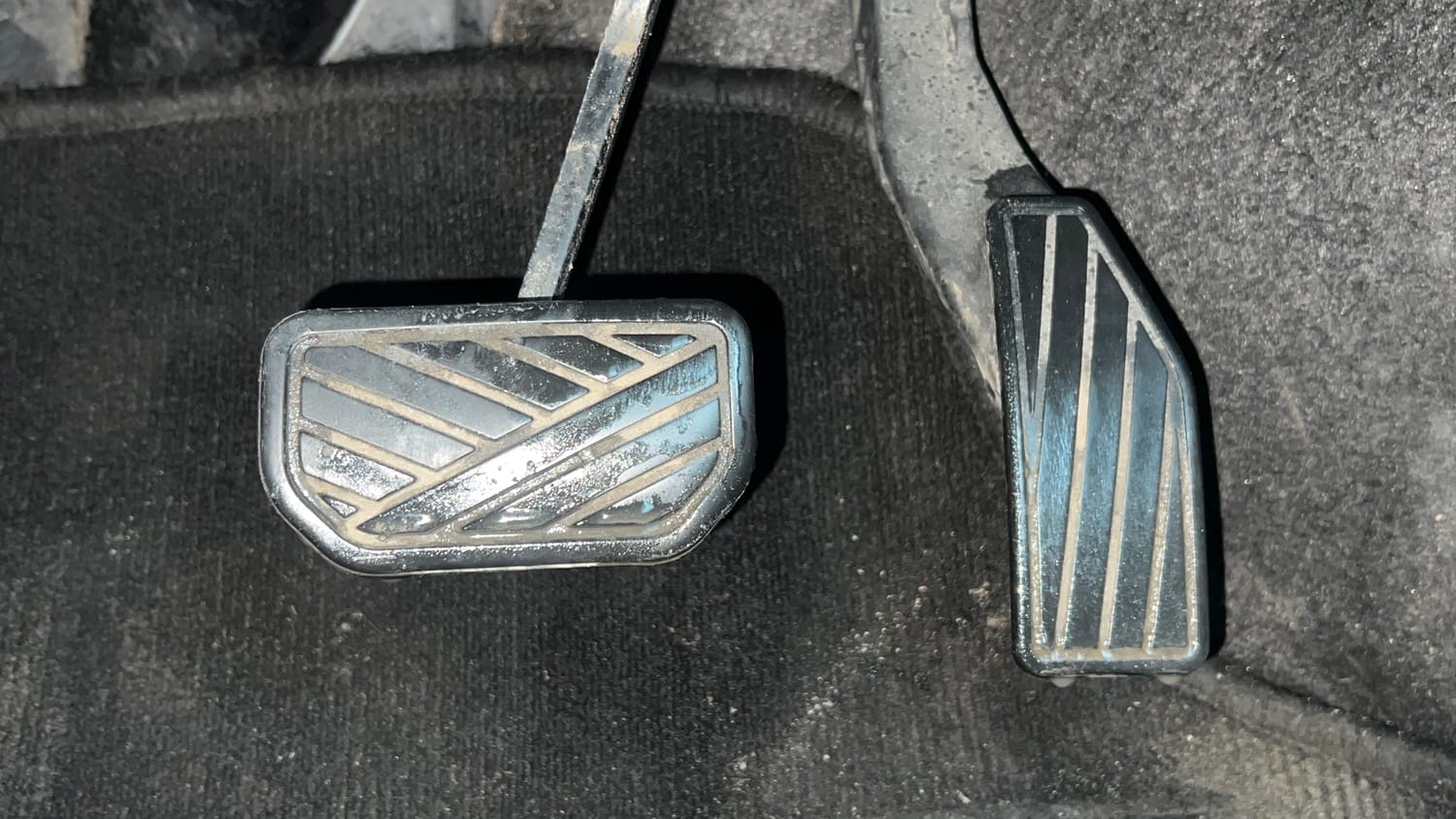 Used 2017 Maruti Suzuki Ignis Zeta 1.2 AMT Petrol Automatic interior PEDALS VIEW