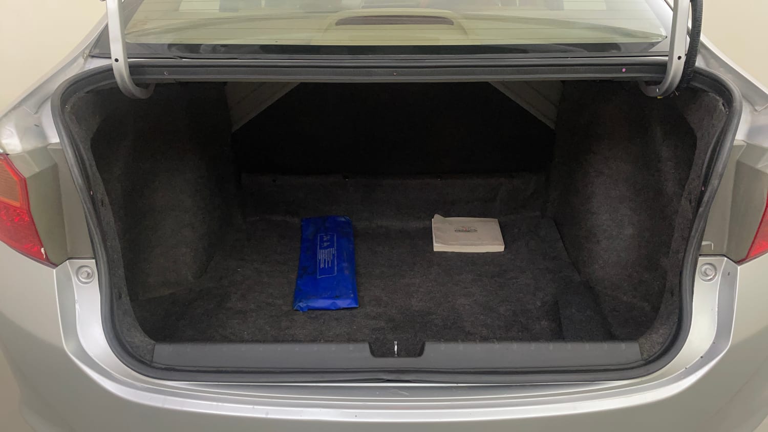 Used 2014 Honda City VX Diesel Diesel Manual interior DICKY INSIDE VIEW