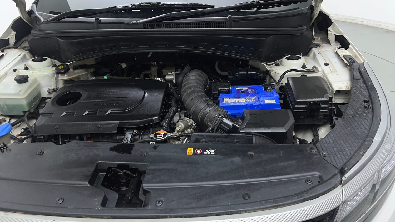 Used 2022 Kia Seltos HTK 1.5 Diesel Diesel Manual engine ENGINE LEFT SIDE VIEW