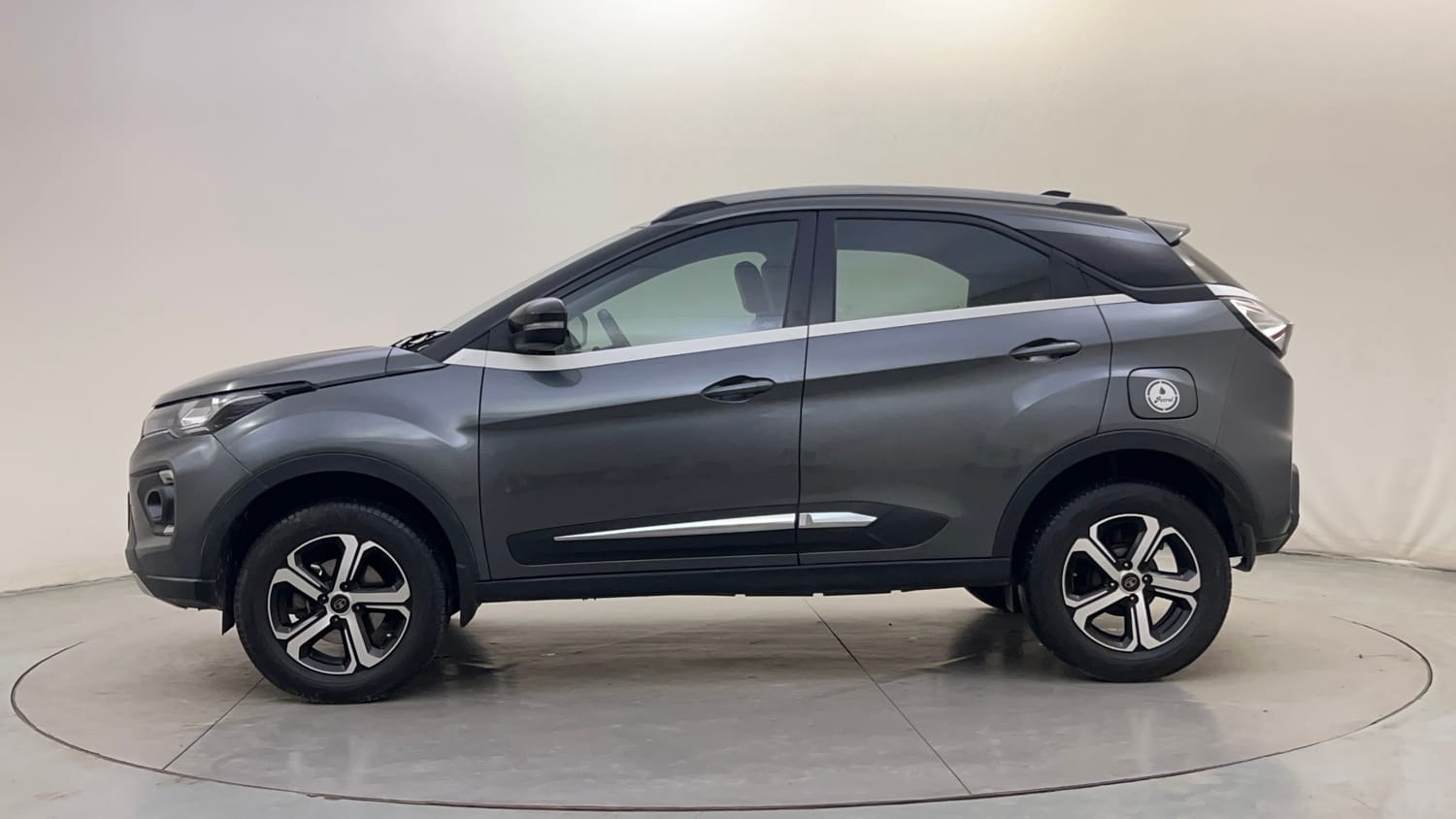 Used 2023 Tata Nexon XZ Plus Petrol Manual exterior LEFT SIDE VIEW