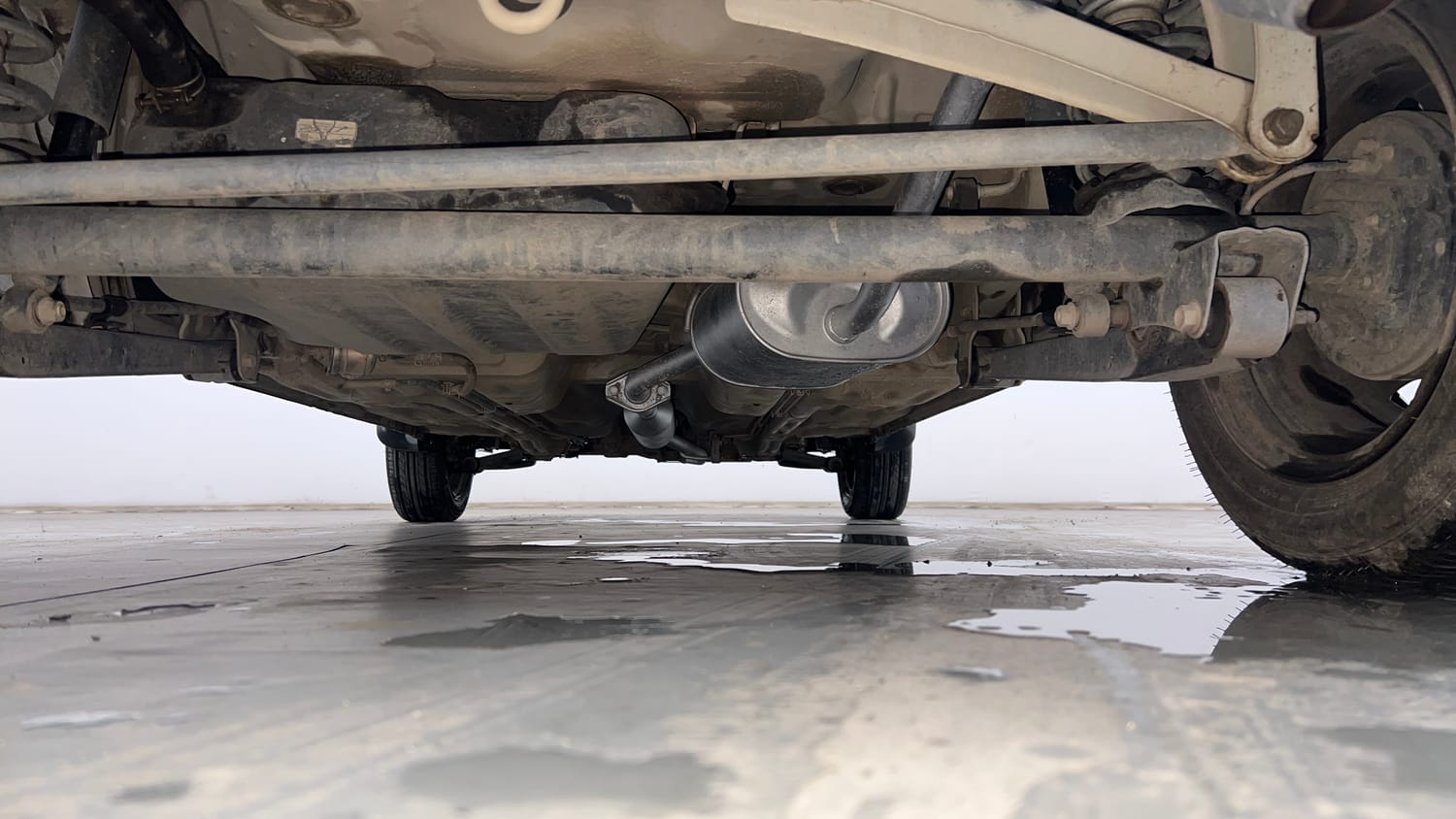 Used 2016 Maruti Suzuki Alto K10 VXi Petrol Manual extra REAR UNDERBODY VIEW (TAKEN FROM REAR)