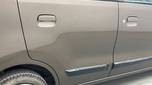 Used 2017 Maruti Suzuki Wagon R VXI Petrol Manual dents MINOR DENT