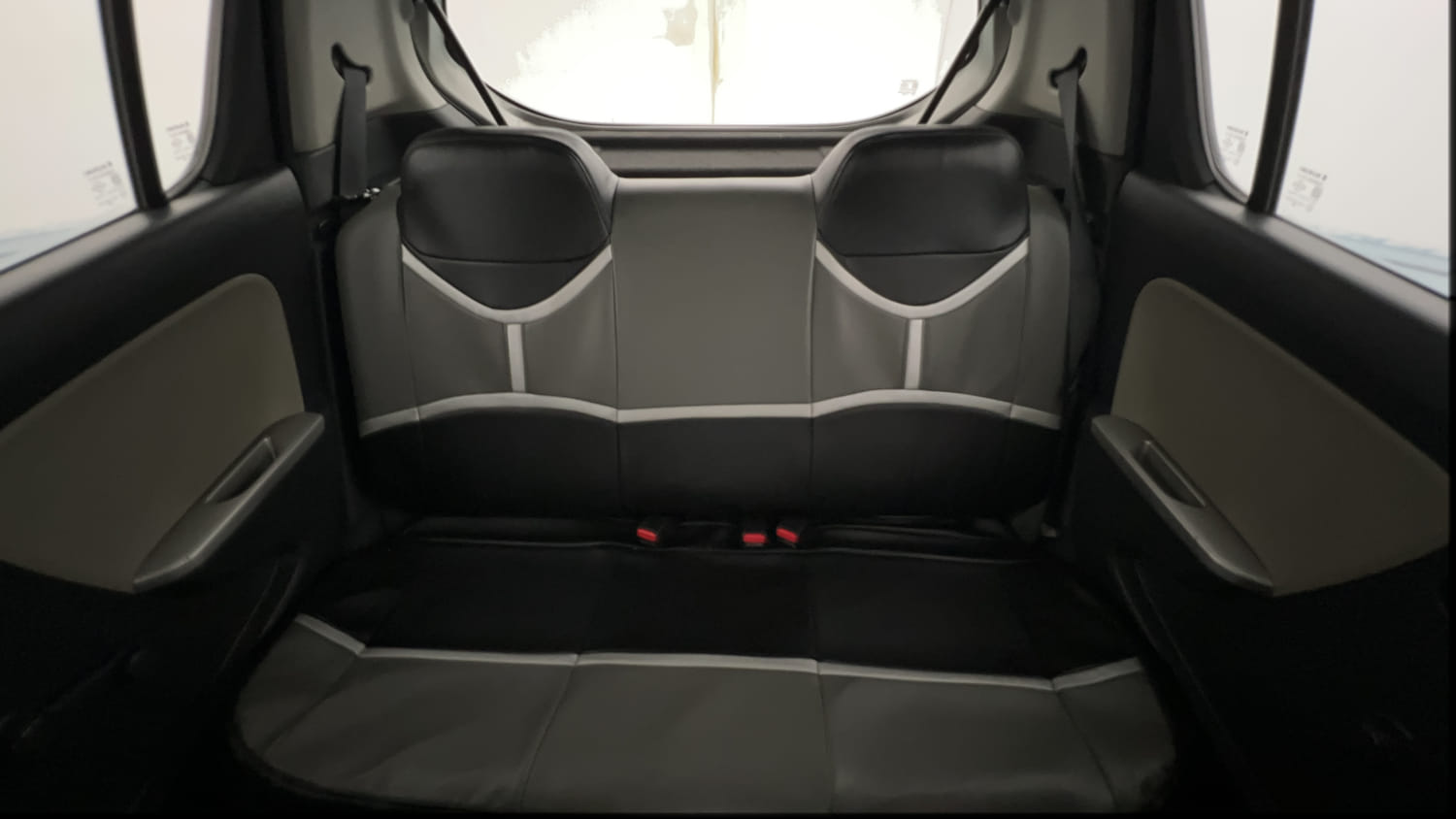 Used 2017 maruti-suzuki Alto K10 VXi (O) AMT Petrol Automatic interior REAR SEAT CONDITION VIEW