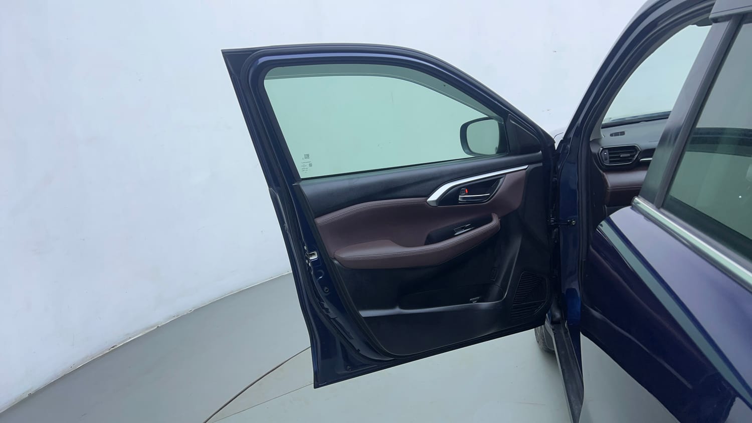 Used 2023 Maruti Suzuki Grand Vitara Alpha Smart Hybrid Petrol Manual interior LEFT FRONT DOOR OPEN VIEW