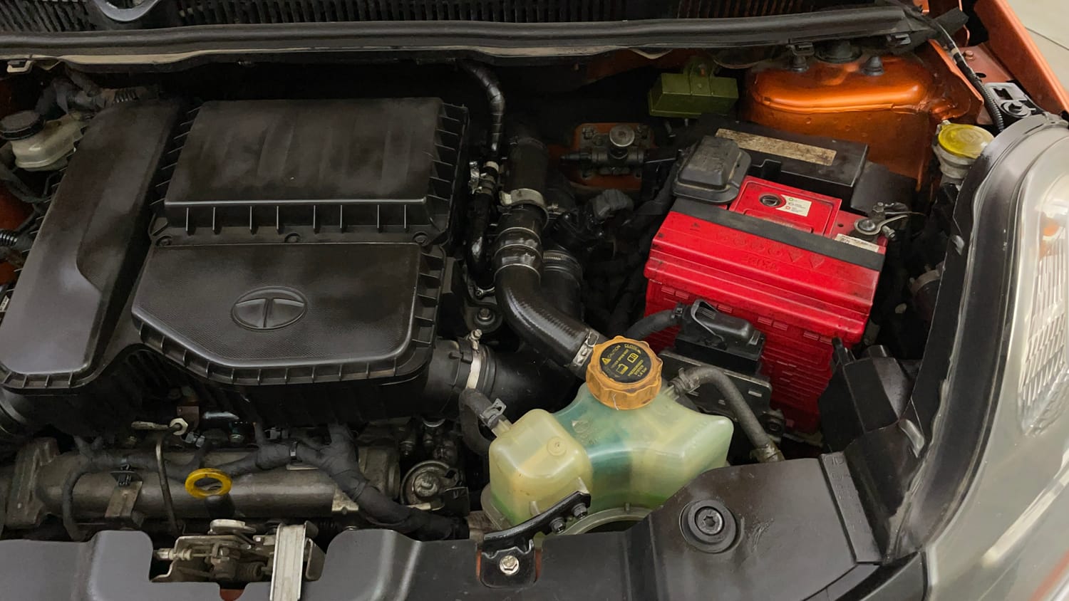 Used 2019 Tata Nexon XZA Plus Diesel Diesel Automatic engine ENGINE LEFT SIDE VIEW