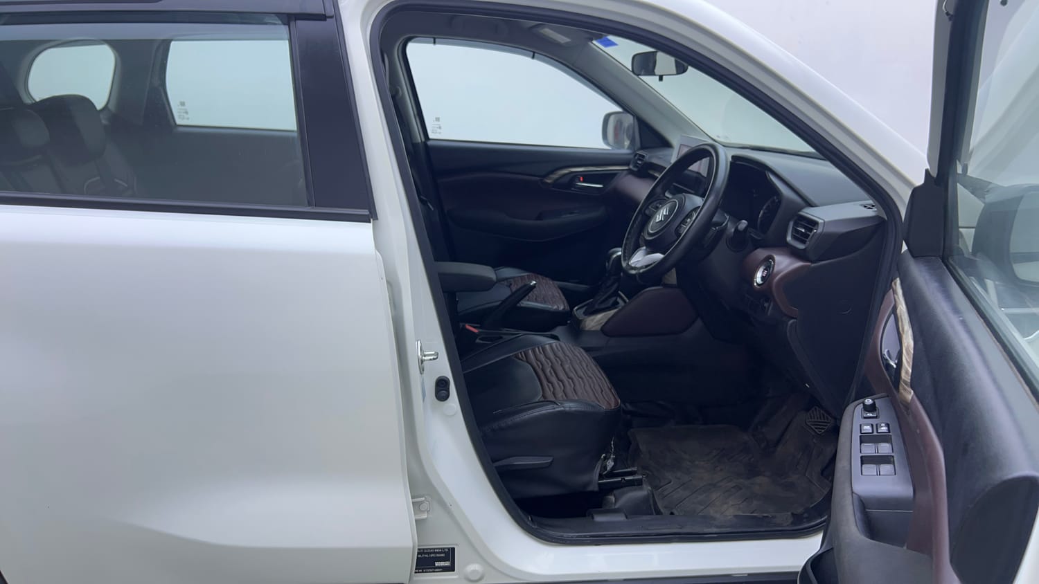 Used 2023 Maruti Suzuki Grand Vitara Delta Smart Hybrid AT Petrol Automatic interior RIGHT SIDE FRONT DOOR CABIN VIEW