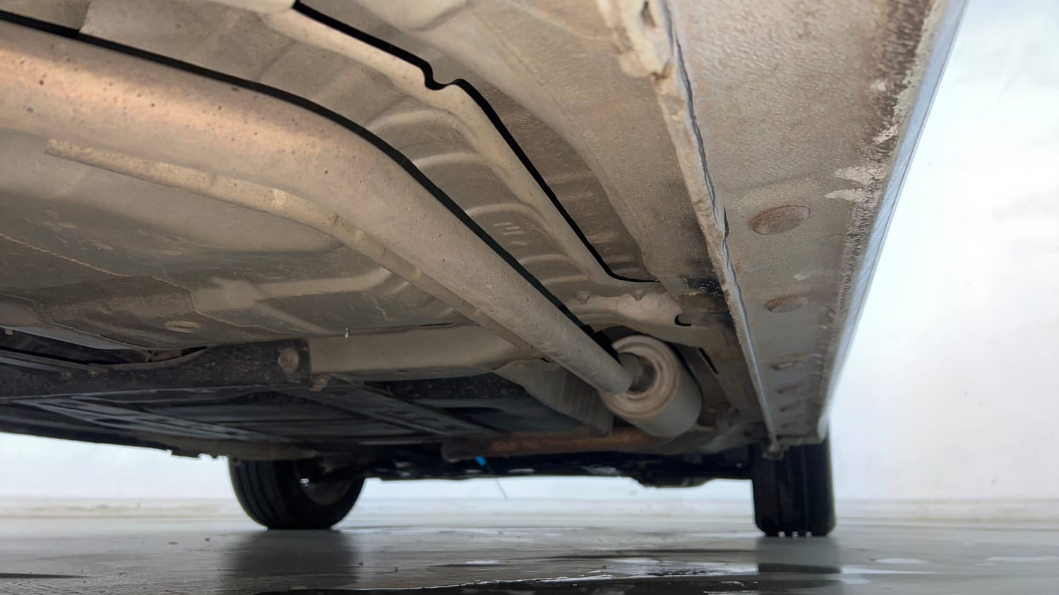 Used 2015 Honda Jazz V AT Petrol Petrol Automatic extra REAR RIGHT UNDERBODY VIEW