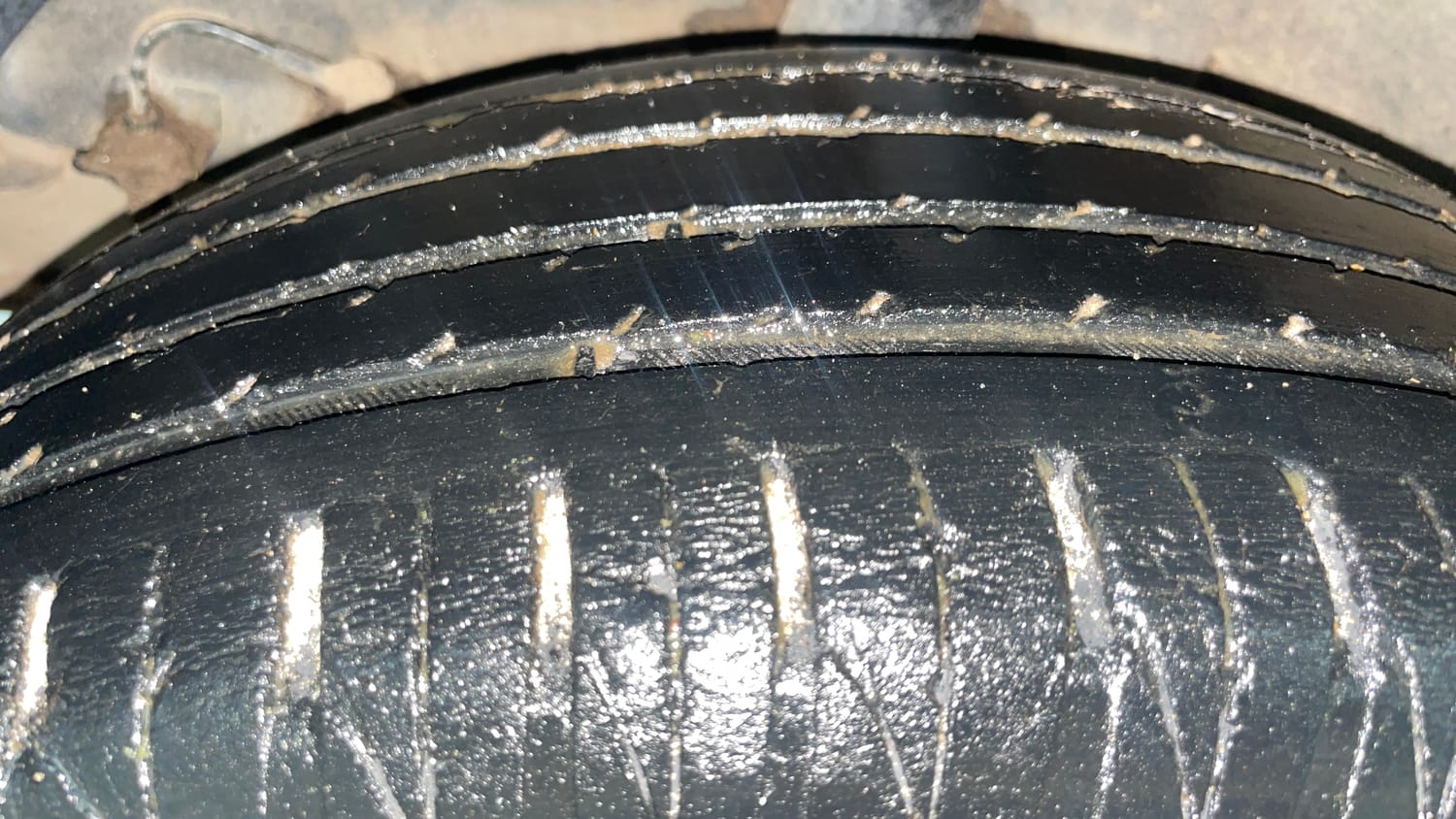 Used 2023 Kia Sonet HTX 1.0 iMT Petrol Manual tyres RIGHT REAR TYRE TREAD VIEW