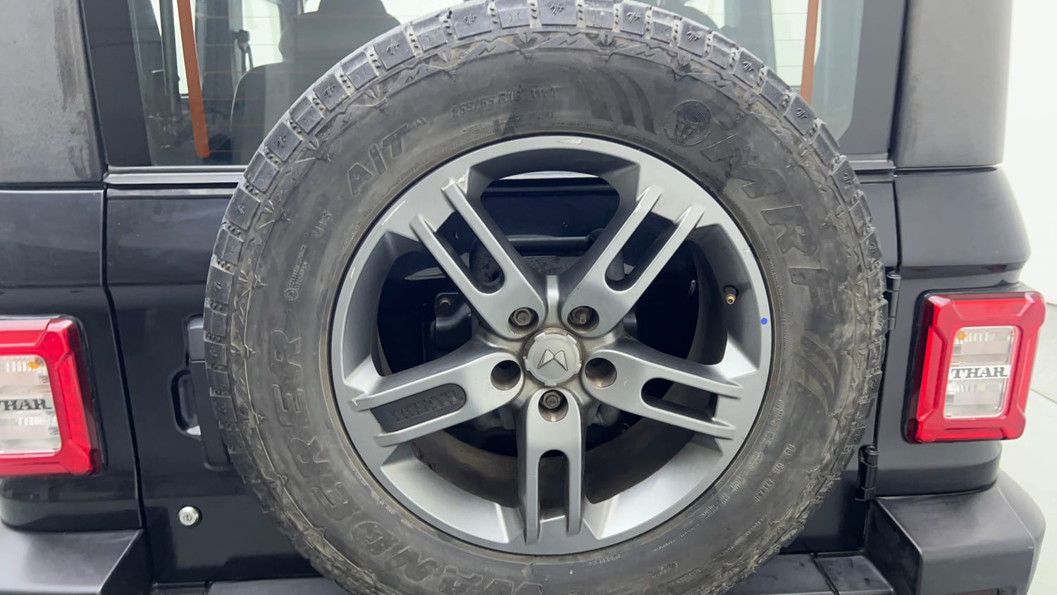 Used 2023 mahindra Thar LX Hard Top Petrol AT 4WD Petrol Automatic tyres SPARE TYRE VIEW