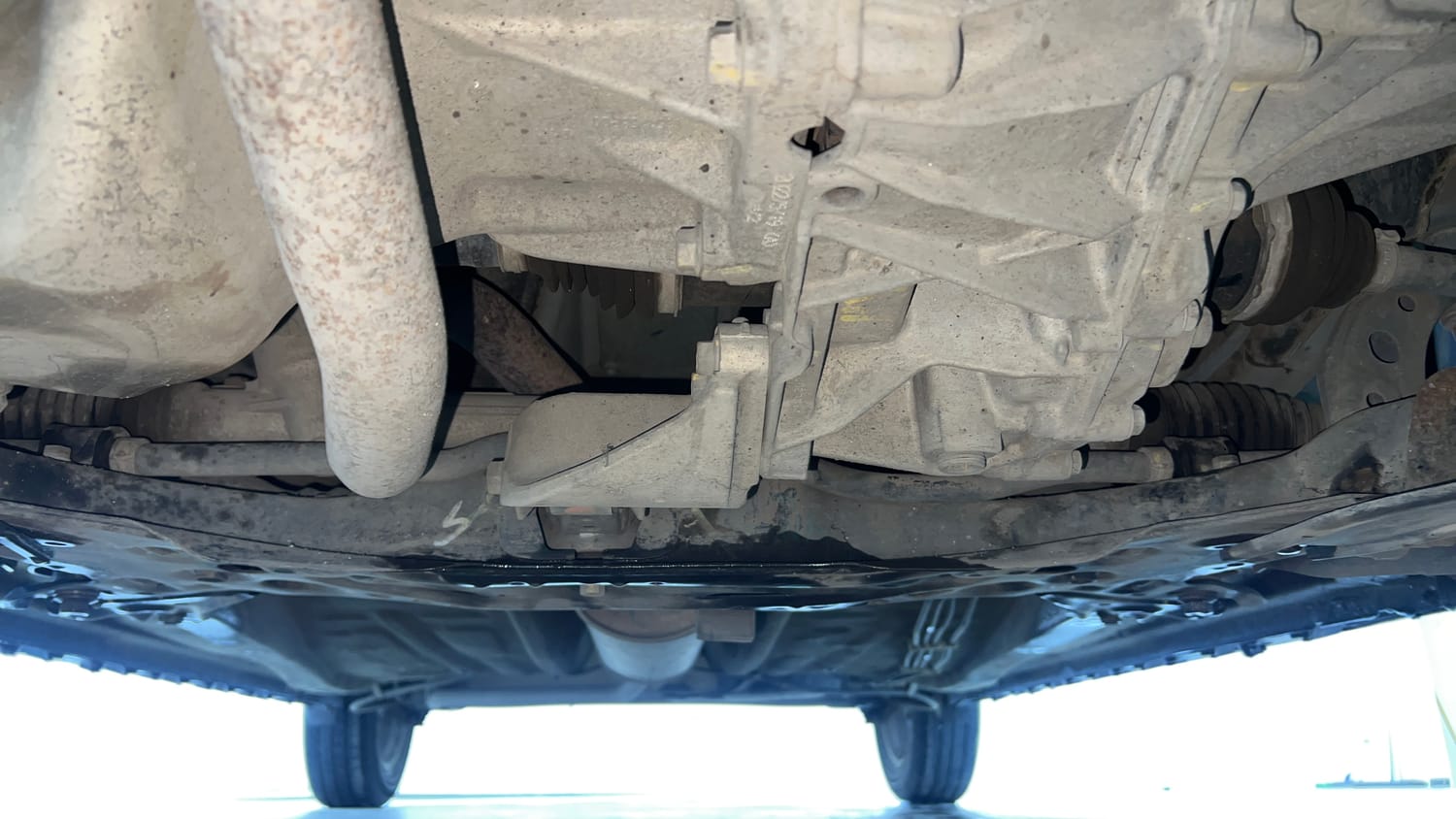 Used 2022 Maruti Suzuki Ignis Alpha 1.2 AMT Petrol Automatic extra FRONT LEFT UNDERBODY VIEW