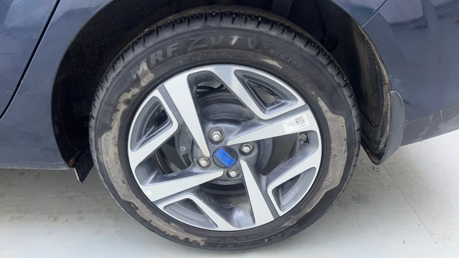 Used 2025 Hyundai Aura SX Plus 1.2 AMT Petrol Petrol Automatic tyres LEFT REAR TYRE RIM VIEW
