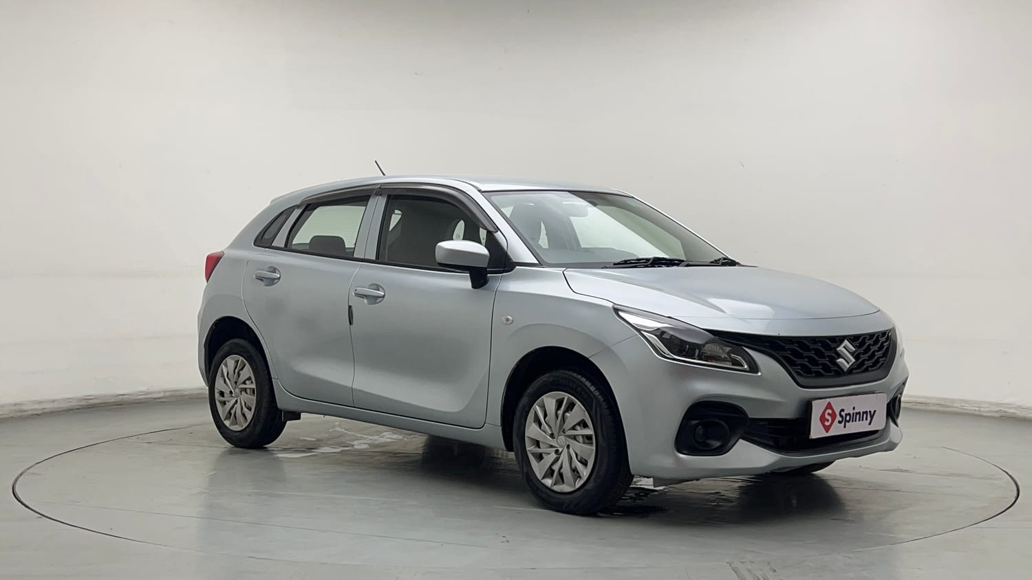 Used 2024 Maruti Suzuki Baleno Sigma MT Petrol Manual exterior RIGHT FRONT CORNER VIEW