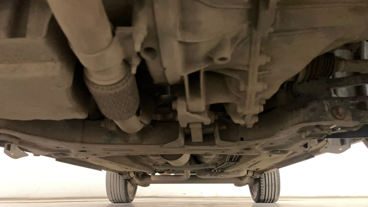 Used 2018 Ford EcoSport S Petrol Petrol Manual extra FRONT LEFT UNDERBODY VIEW