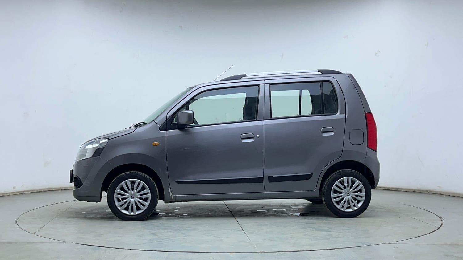 Used 2012 Maruti Suzuki Wagon R 1.0 VXi Petrol Manual exterior LEFT SIDE VIEW