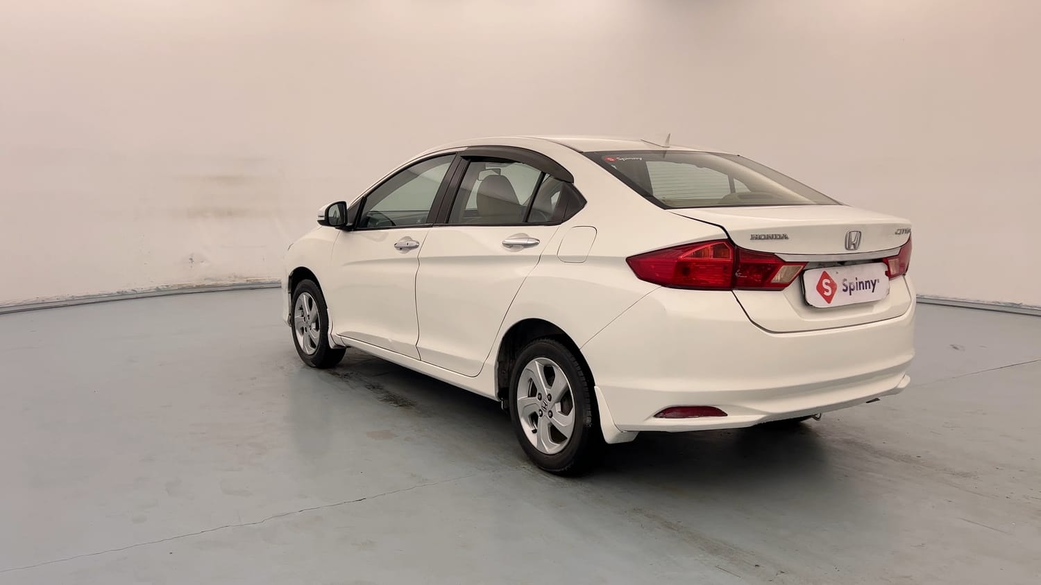 Used 2015 Honda City VX CVT Petrol Automatic exterior LEFT REAR CORNER VIEW