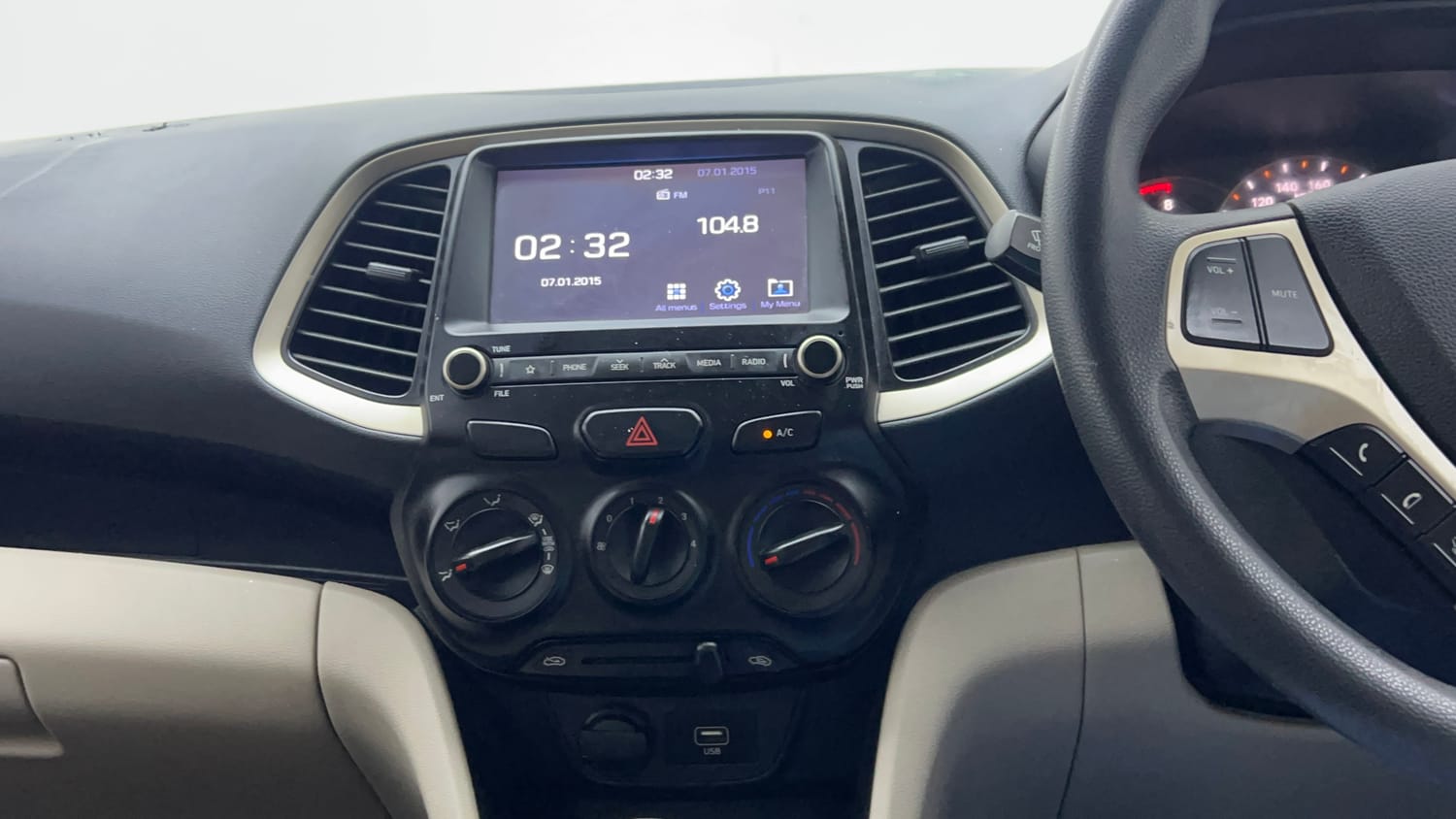 Used 2020 Hyundai Santro Sportz AMT Petrol Automatic interior MUSIC SYSTEM & AC CONTROL VIEW