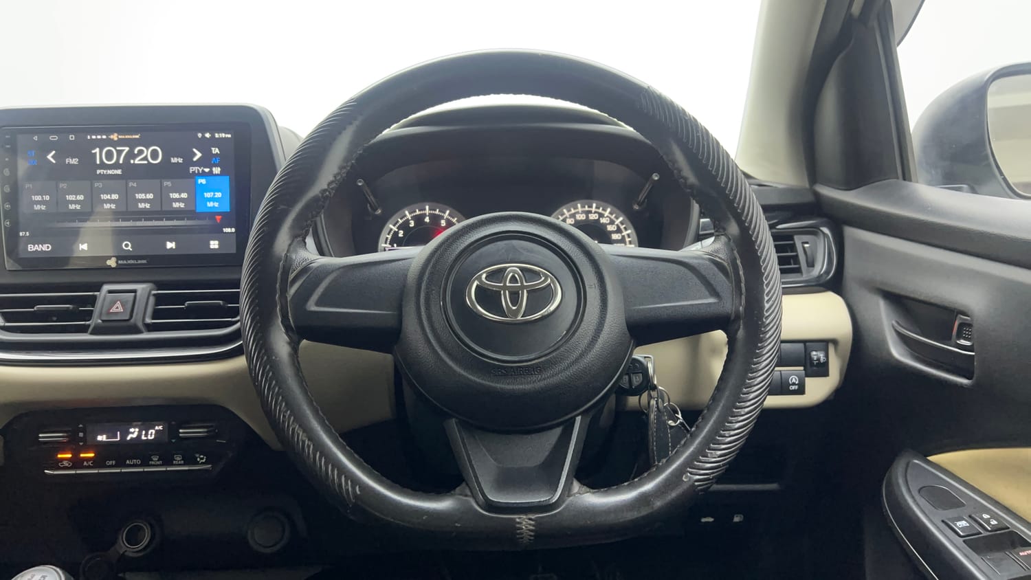 Used 2023 Toyota Glanza E Petrol Manual interior STEERING VIEW
