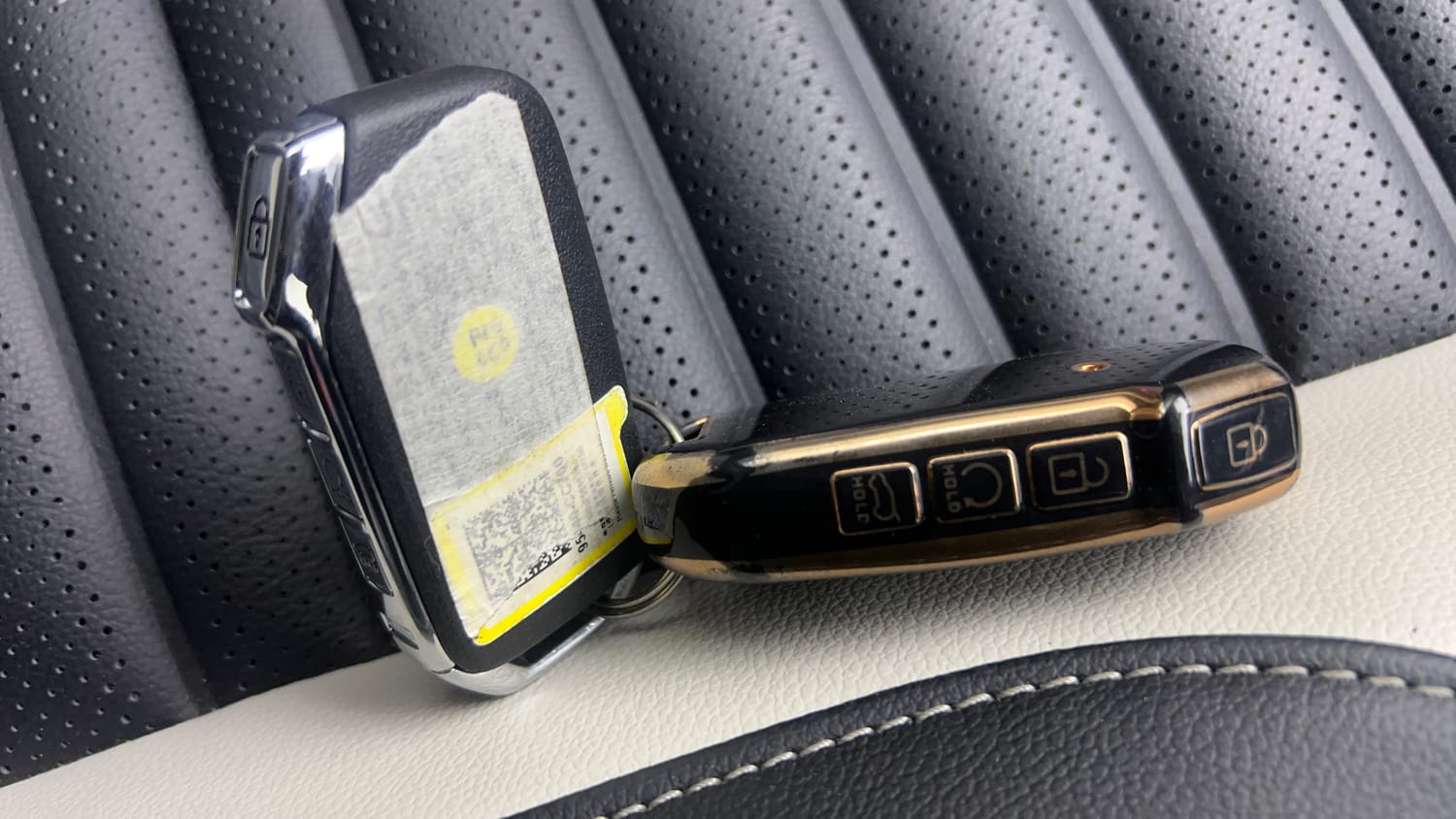 Used 2024 Kia Sonet GTX Plus 1.0 Turbo Petrol DCT Dual Tone Petrol Automatic extra CAR KEY VIEW