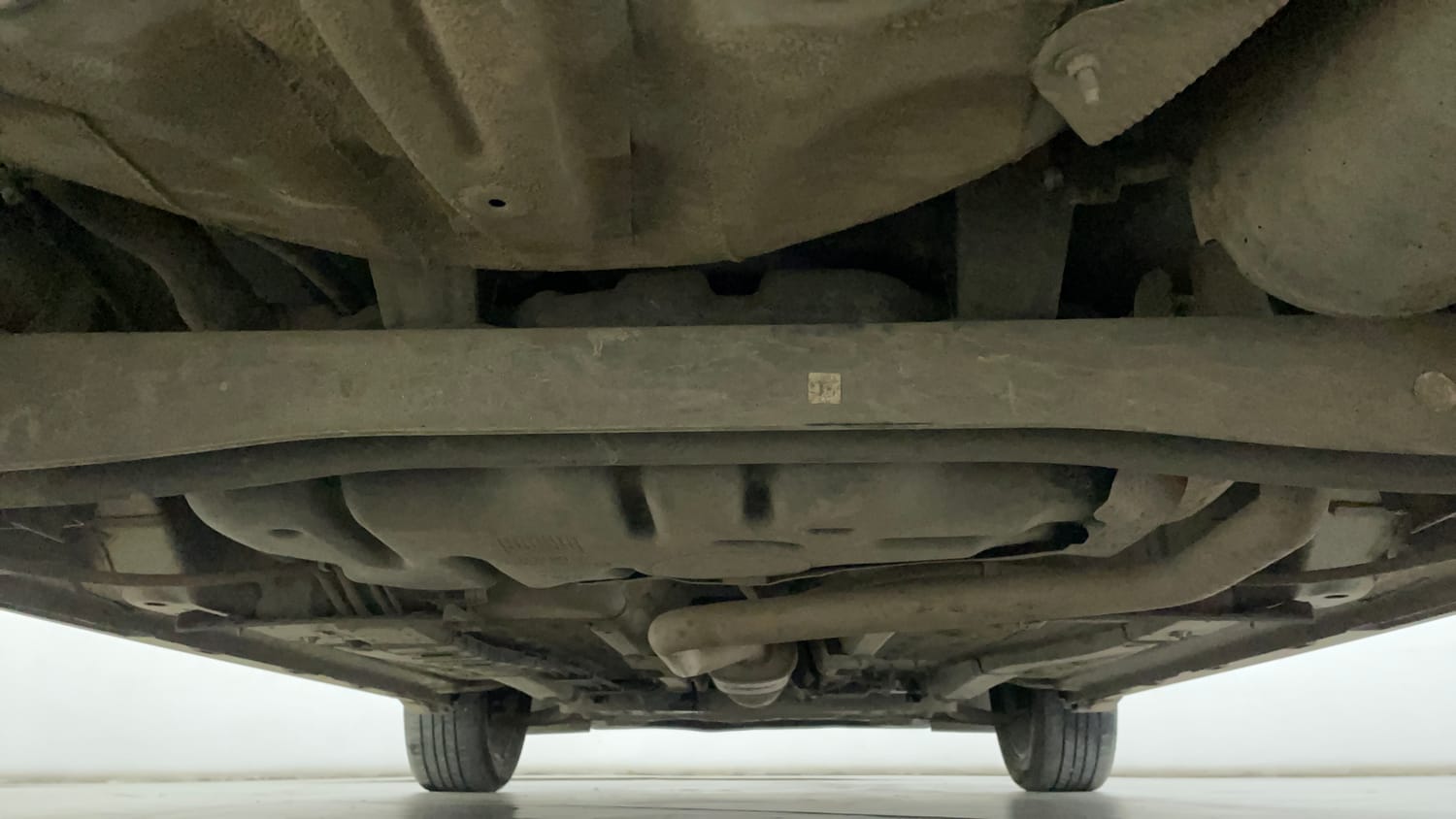 Used 2023 Hyundai i20 Asta (O) 1.0 Turbo DCT Petrol Automatic extra REAR UNDERBODY VIEW (TAKEN FROM REAR)