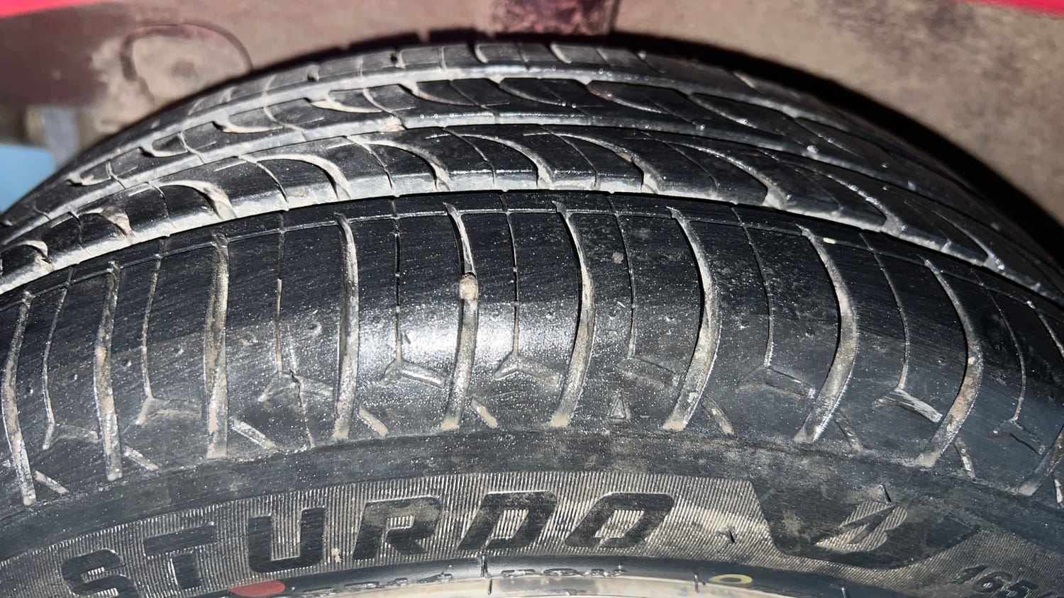 Used 2015 Hyundai Grand i10 Sportz 1.2 Kappa VTVT Petrol Manual tyres RIGHT REAR TYRE TREAD VIEW
