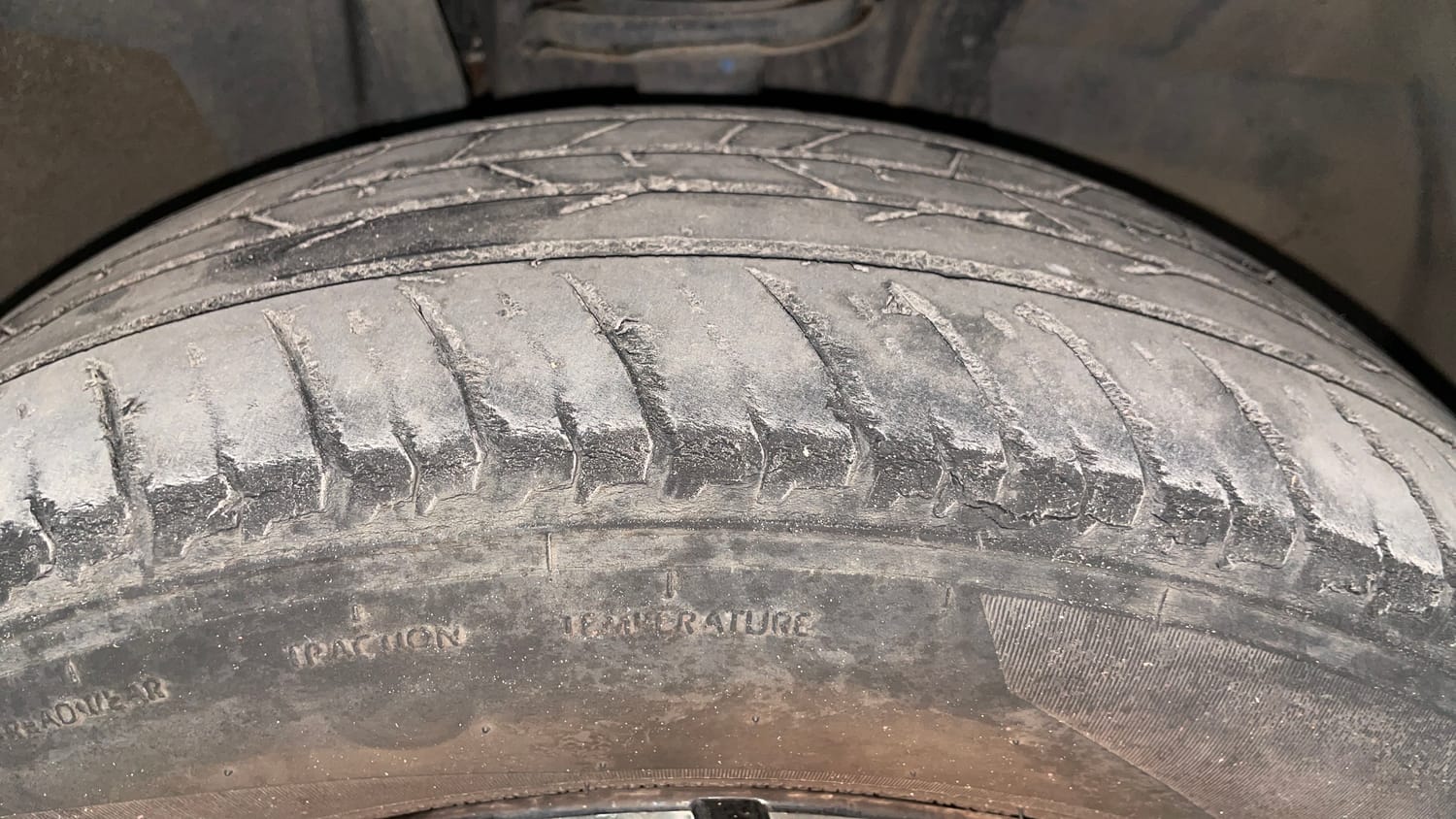 Used 2021 Renault Kiger RXZ Turbo CVT Petrol Automatic tyres RIGHT FRONT TYRE TREAD VIEW