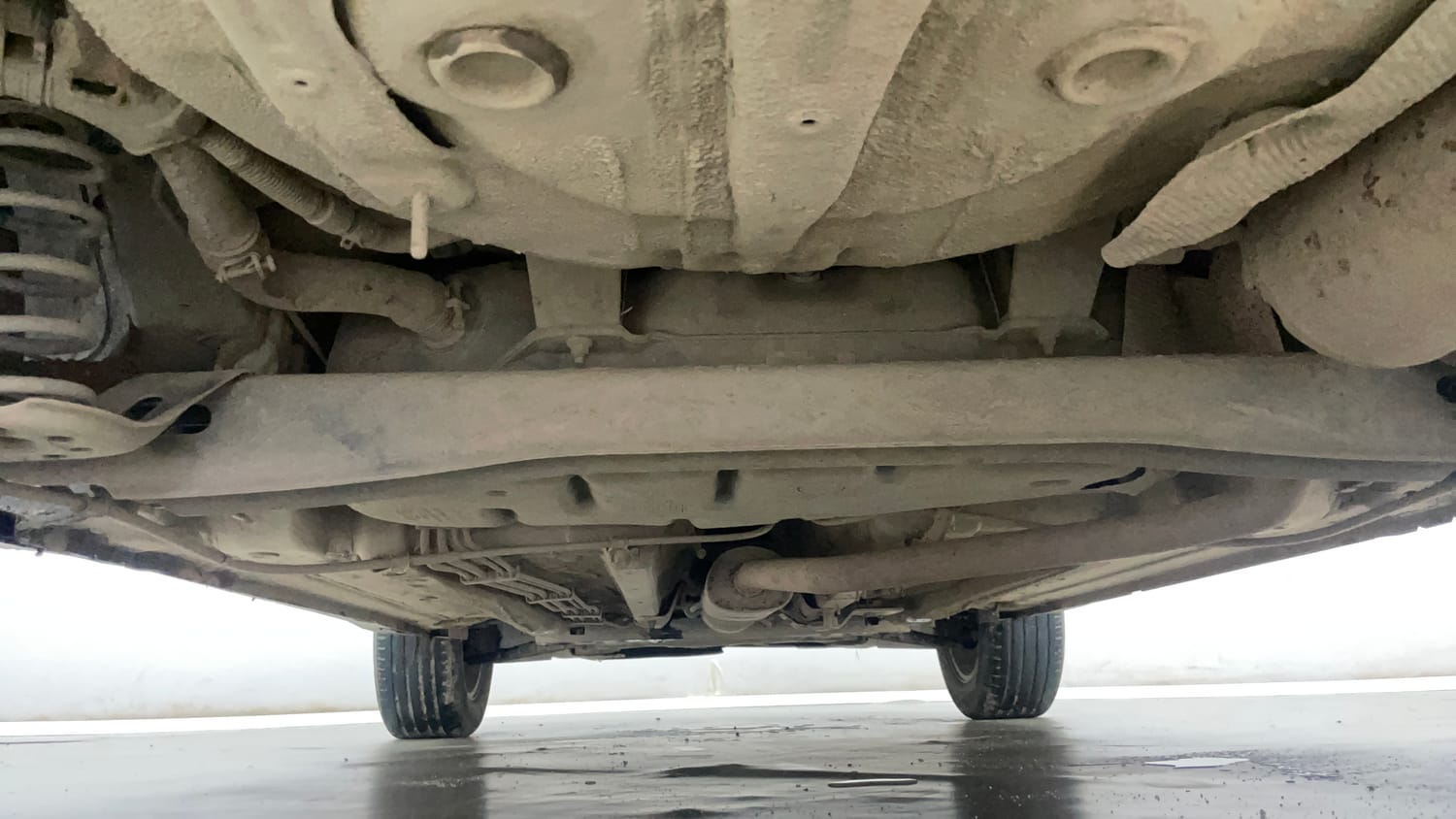 Used 2023 Kia Sonet HTX 1.0 iMT Petrol Manual extra REAR UNDERBODY VIEW (TAKEN FROM REAR)