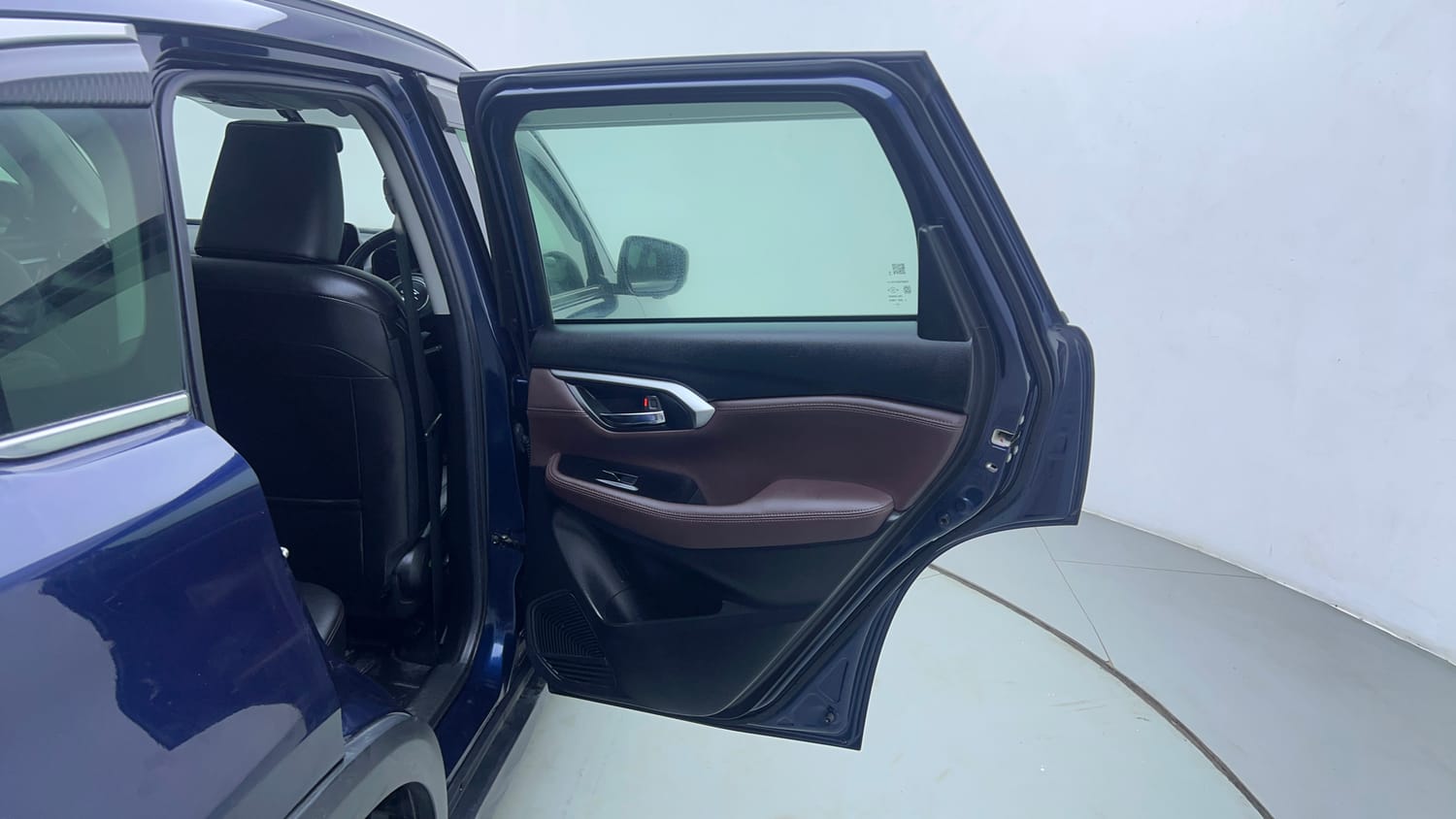 Used 2023 Maruti Suzuki Grand Vitara Alpha Smart Hybrid Petrol Manual interior RIGHT REAR DOOR OPEN VIEW