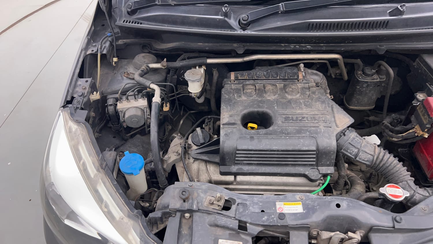 Used 2015 Maruti Suzuki Celerio ZXi Petrol Manual engine ENGINE RIGHT SIDE VIEW