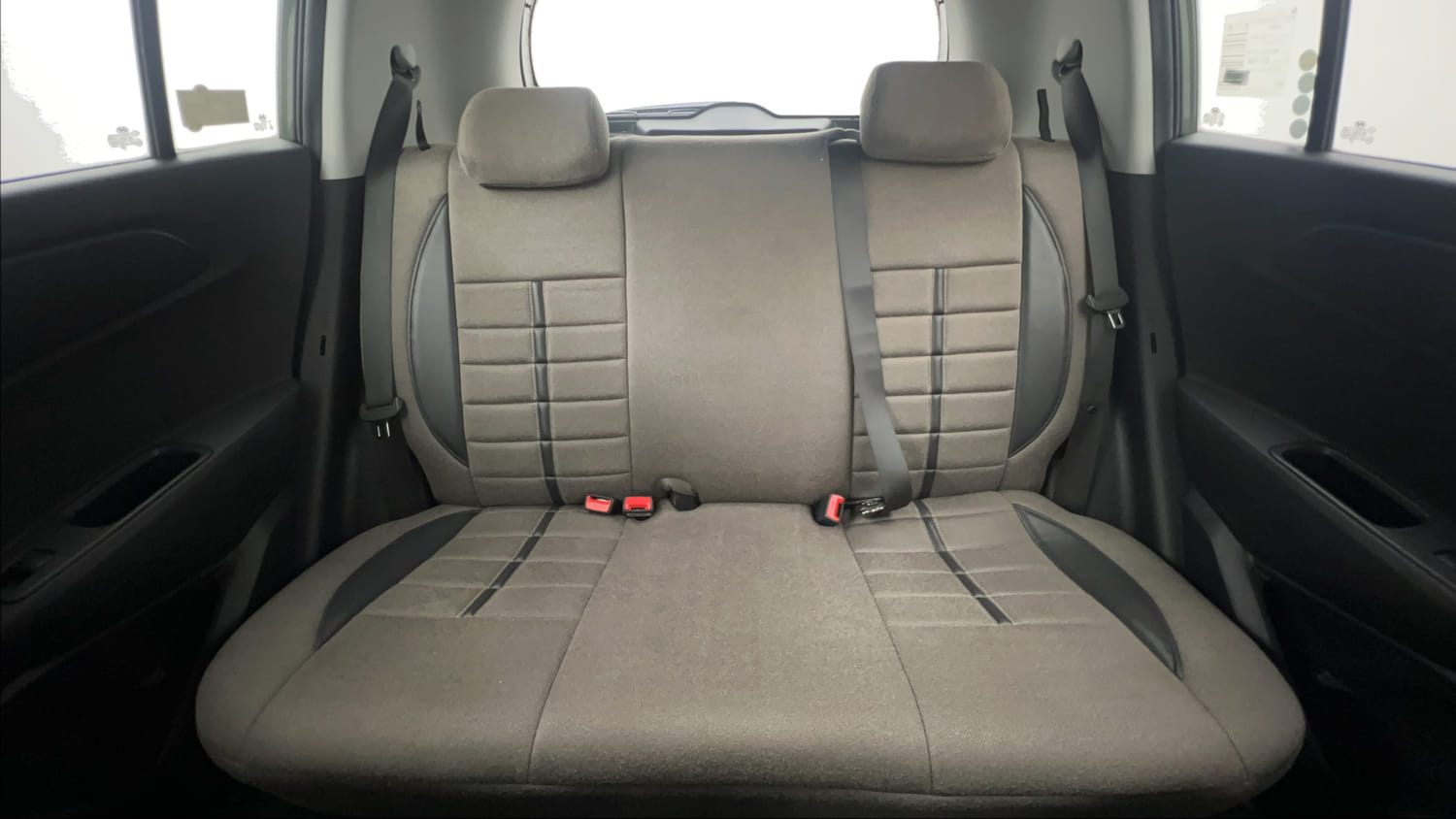 Used 2023 Hyundai Exter SX (O) Connect 1.2 AMT Petrol Automatic interior REAR SEAT CONDITION VIEW