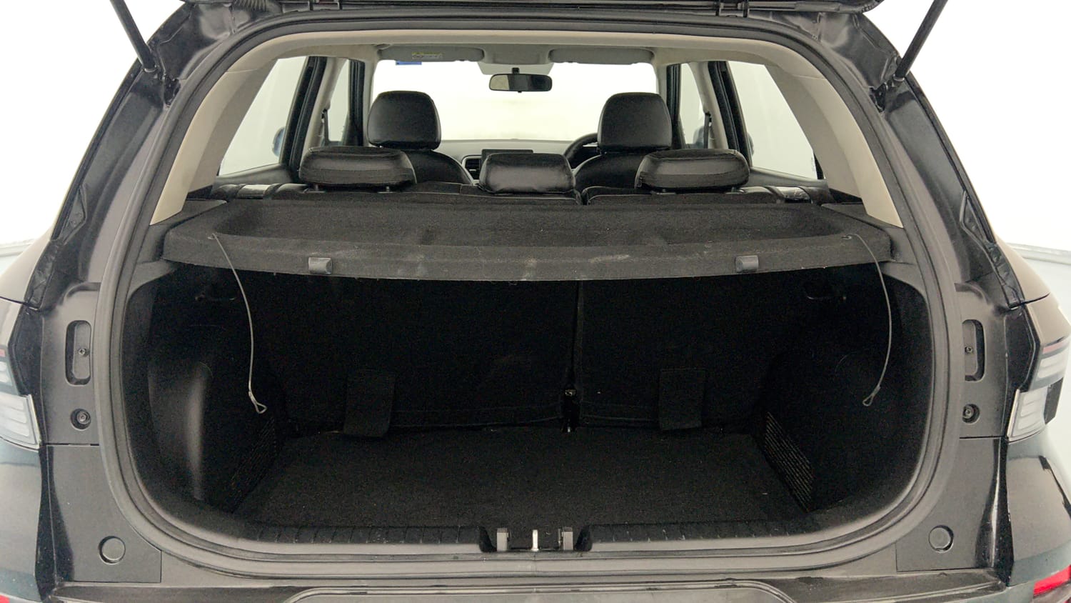 Used 2023 Hyundai Venue S (O) 1.2 Petrol Petrol Manual interior DICKY INSIDE VIEW