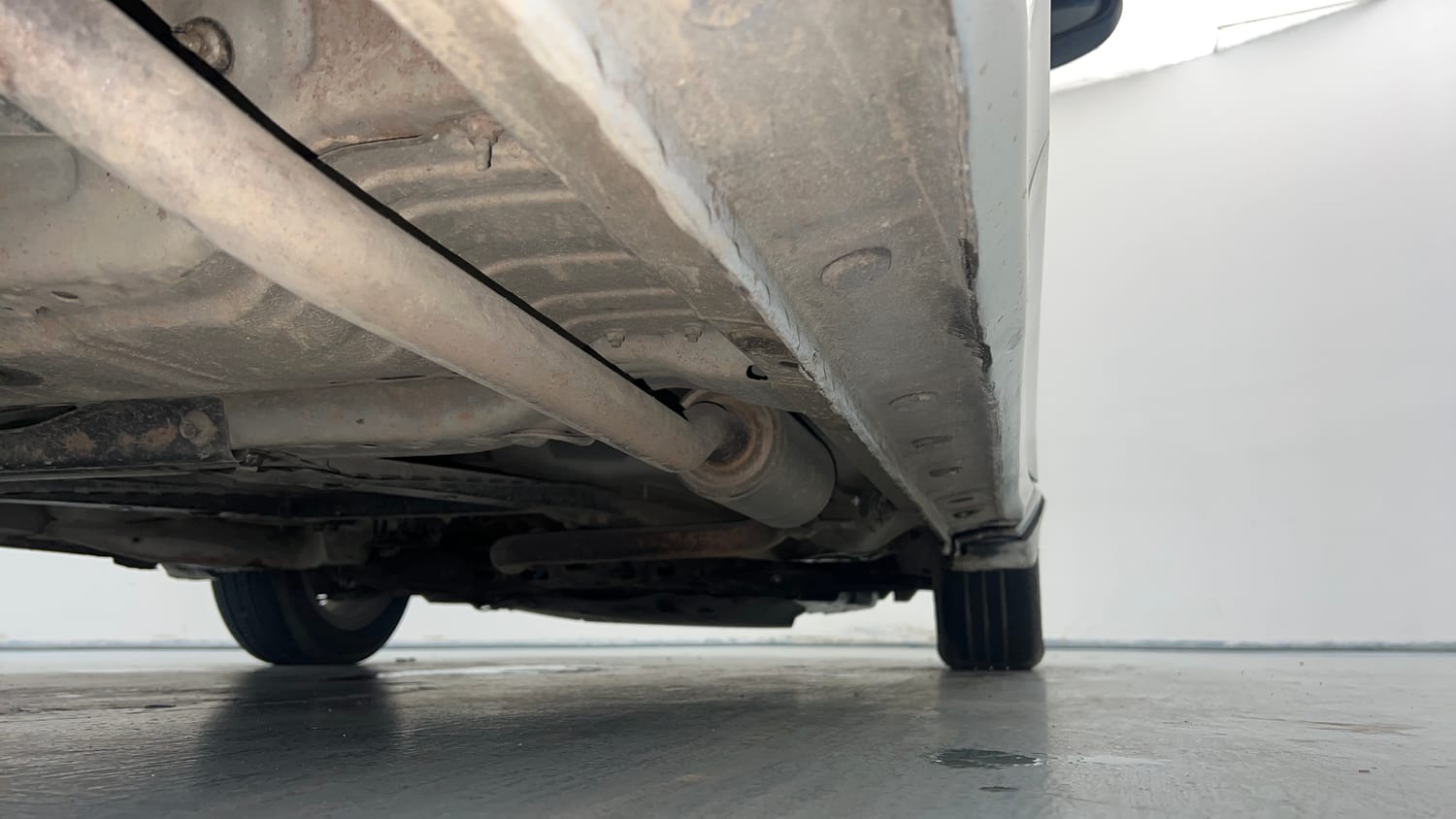 Used 2015 Honda City VX CVT Petrol Automatic extra REAR RIGHT UNDERBODY VIEW