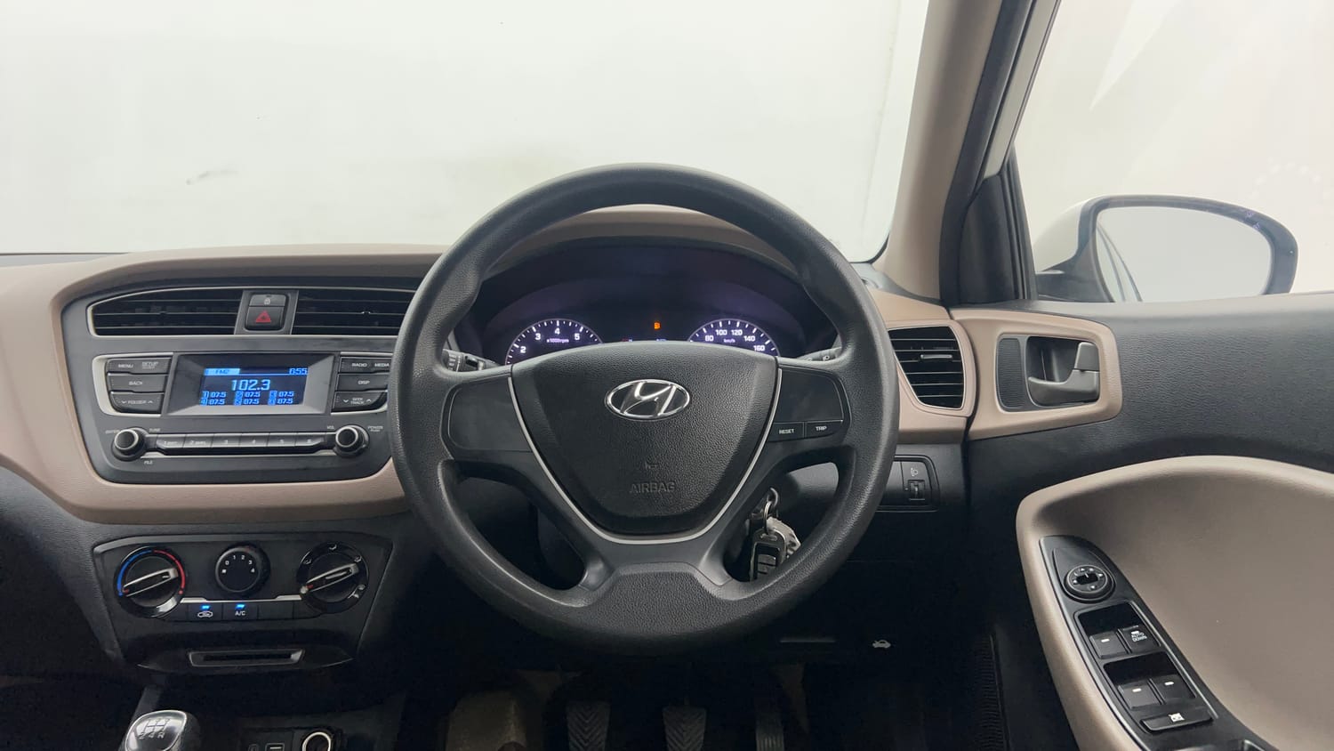Used 2018 Hyundai Elite i20 Magna Executive 1.2 Petrol Manual interior STEERING VIEW