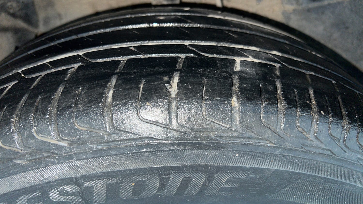 Used 2021 Tata Nexon XZ Plus Petrol Manual tyres RIGHT REAR TYRE TREAD VIEW