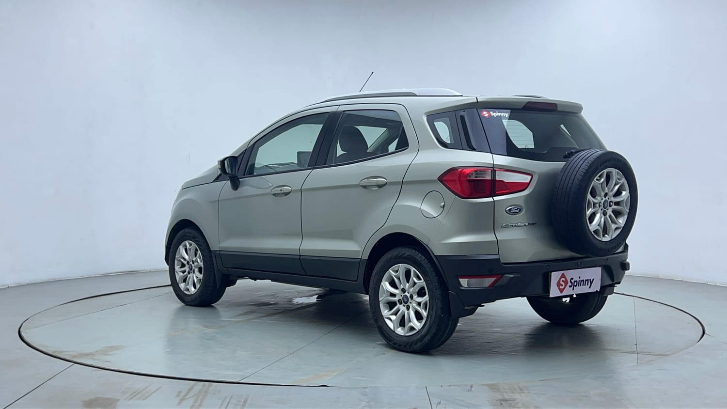Used 2014 Ford EcoSport Titanium 1.5 TDCi (Opt) Diesel Manual exterior LEFT REAR CORNER VIEW