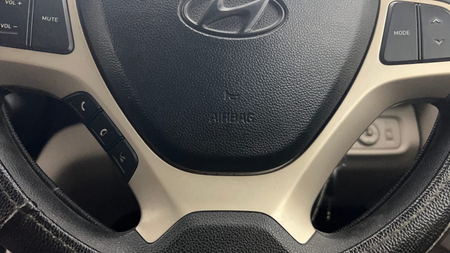 Used 2019 Hyundai Santro Sportz Petrol Manual top_features Airbags