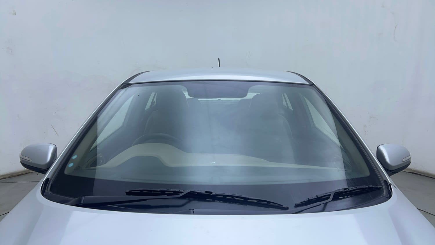 Used 2018 Hyundai Elite i20 Asta 1.2 Petrol Manual exterior FRONT WINDSHIELD VIEW