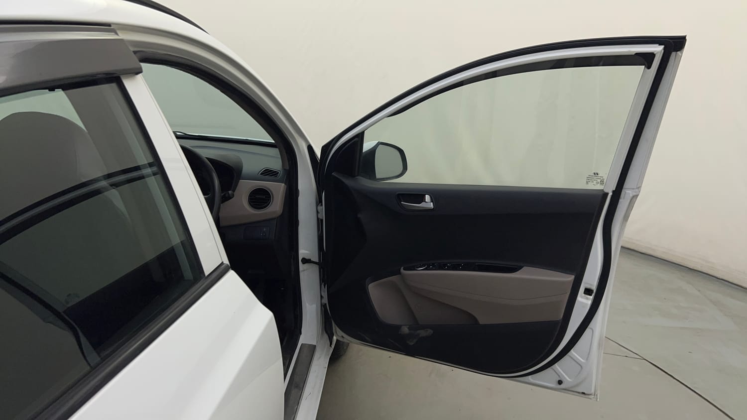 Used 2016 Hyundai Grand i10 Sportz 1.2 Kappa VTVT Petrol Manual interior RIGHT FRONT DOOR OPEN VIEW