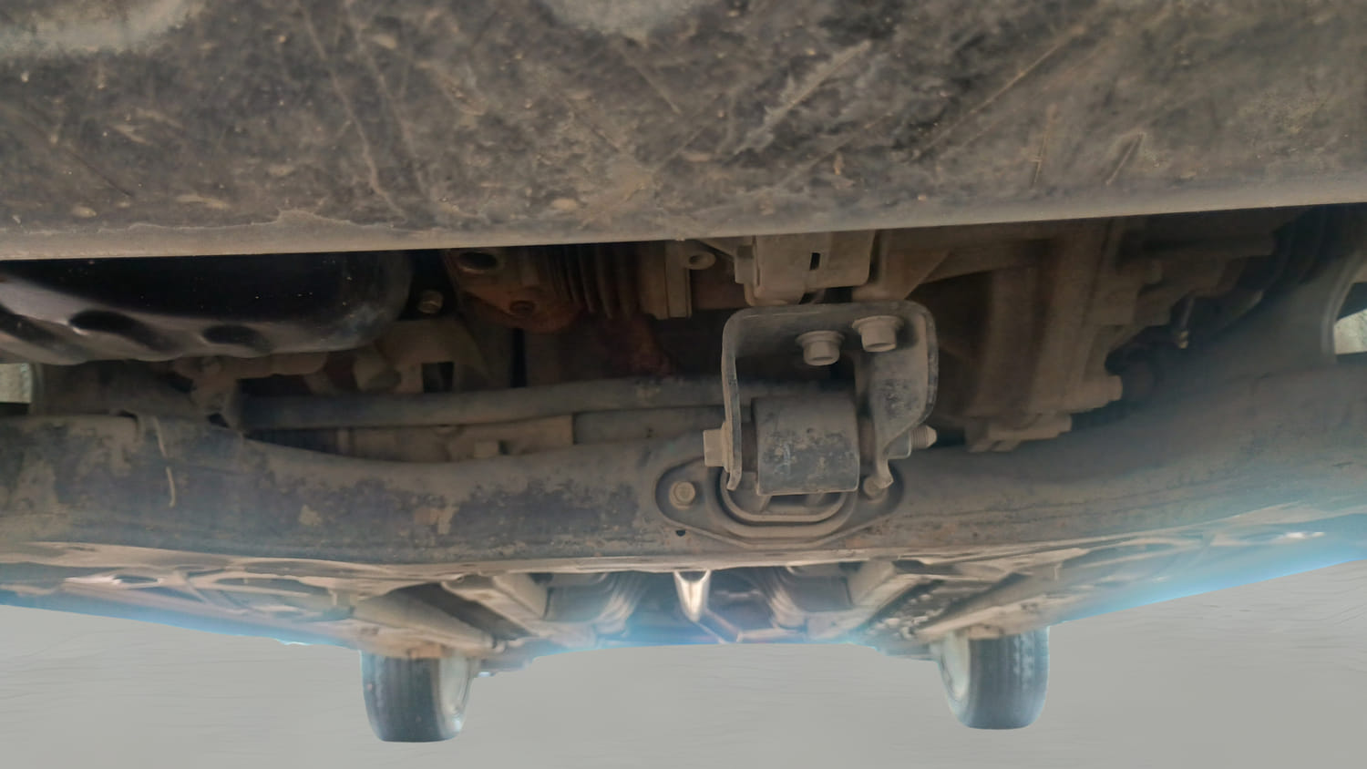 Used 2018 Hyundai Elite i20 Asta 1.2 (O) Petrol Manual extra FRONT LEFT UNDERBODY VIEW