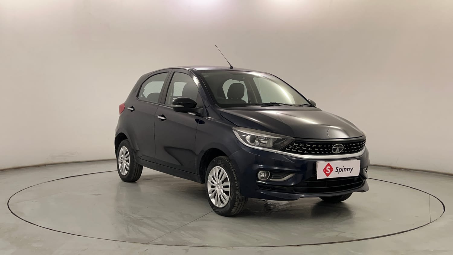 Used 2022 Tata Tiago XZ Plus CNG Cng Manual exterior RIGHT FRONT CORNER VIEW