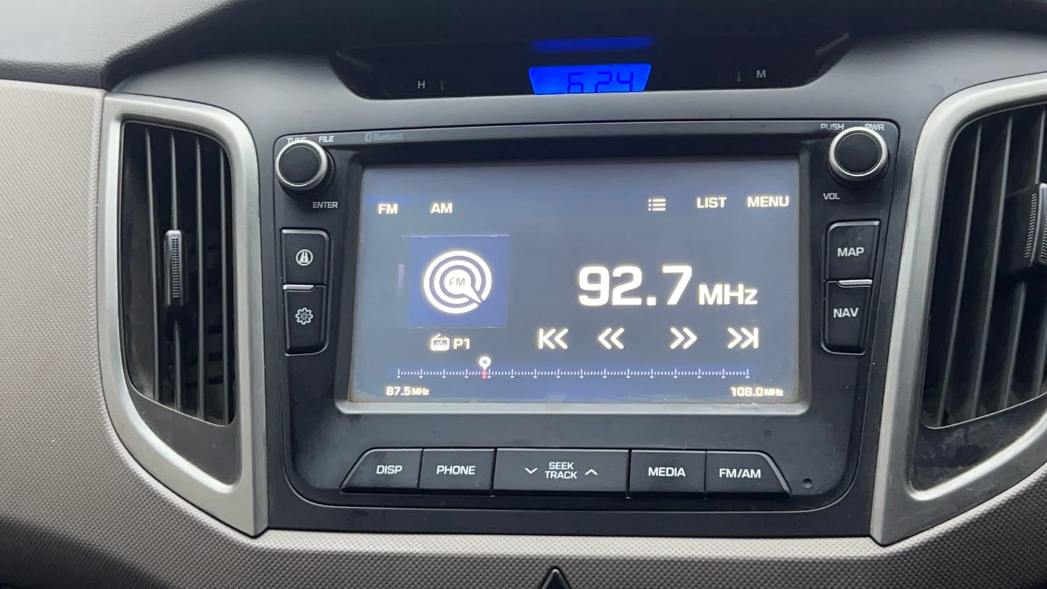 Used 2016 Hyundai Creta 1.6 SX Plus AT Petrol Petrol Automatic top_features Touch screen infotainment system