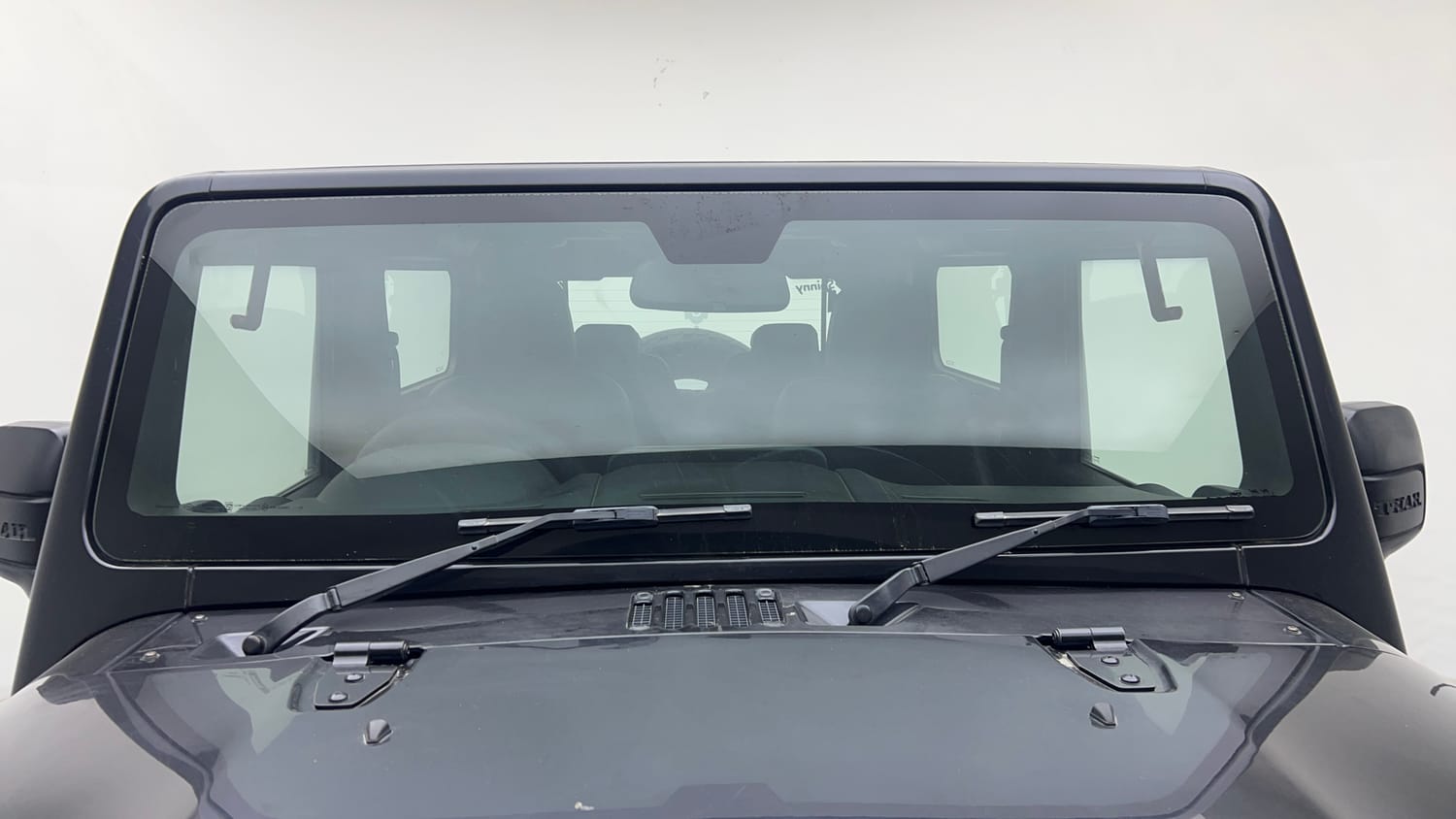 Used 2023 mahindra Thar LX Hard Top Petrol AT 4WD Petrol Automatic exterior FRONT WINDSHIELD VIEW