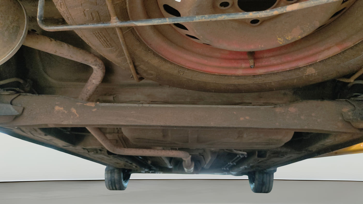 Used 2022 Renault Triber RXZ EASY-R AMT Petrol Automatic extra REAR UNDERBODY VIEW (TAKEN FROM REAR)