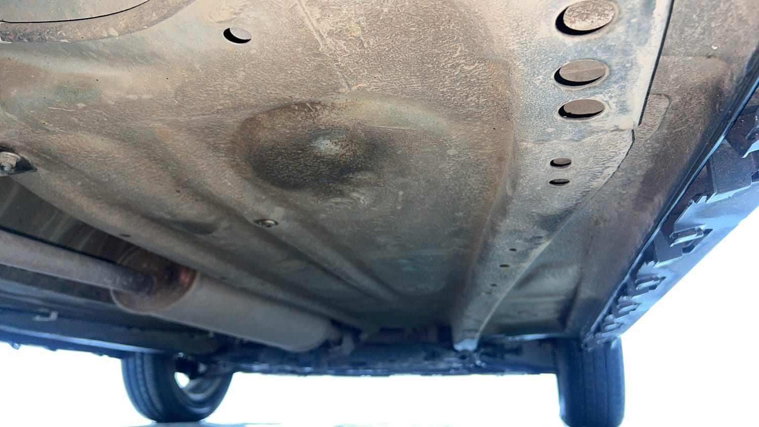 Used 2022 Maruti Suzuki Ignis Alpha 1.2 AMT Petrol Automatic extra REAR RIGHT UNDERBODY VIEW