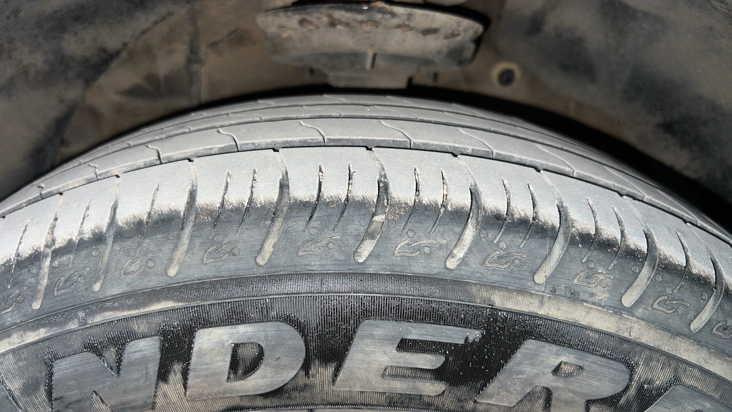 Used 2024 Mahindra XUV 3XO AX5 1.5 Diesel Autoshift Plus Diesel Automatic tyres LEFT FRONT TYRE TREAD VIEW