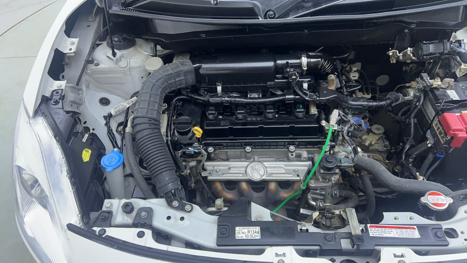 Used 2022 Maruti Suzuki Swift VXi Petrol Manual engine ENGINE RIGHT SIDE VIEW